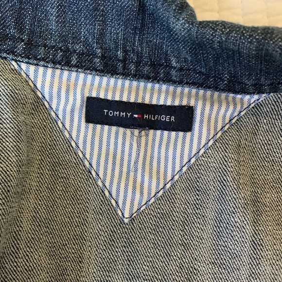Toomy Hilfiger denim jacket, medium. - Picture 4 of 11